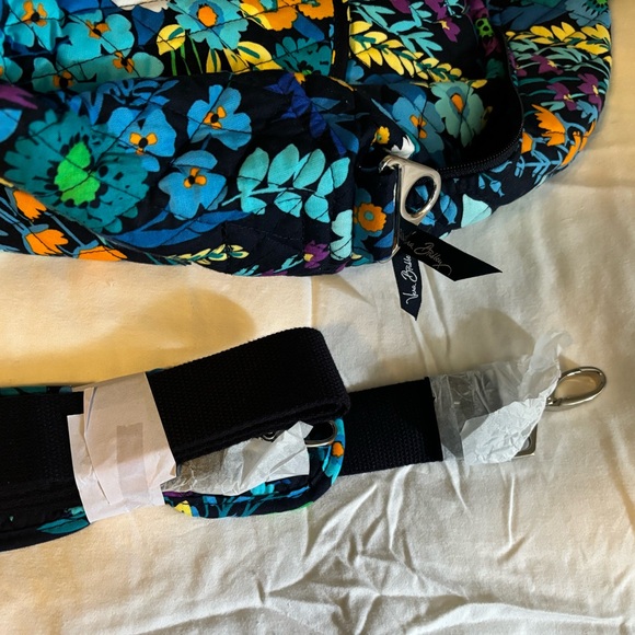 Vera Bradley grand traveler weekender bag - Picture 10 of 13